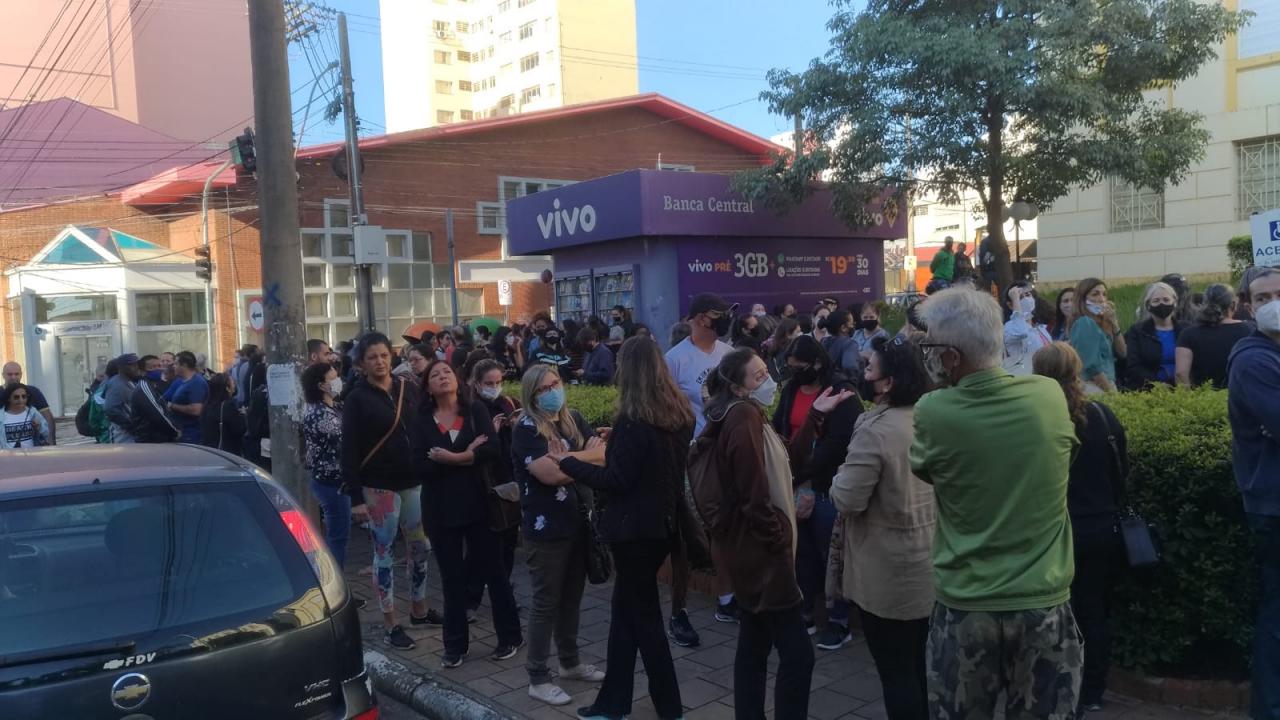 Foto 2 de 14 — Servidores Municipais realizam novo protesto em Araraquara nesta terça-feira (19)